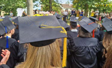 Cérémonie de remise des diplômes infirmiers en juillet 2024 à l'hôpital de Villefranche-sur-Saône